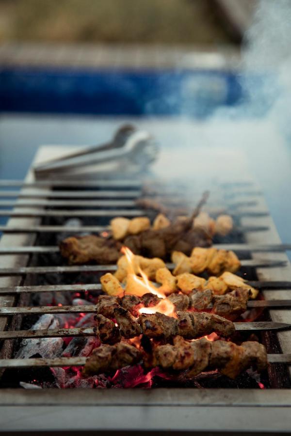 מלון Margham Al Badayer Retreat By Sharjah Collection מראה חיצוני תמונה Grilling