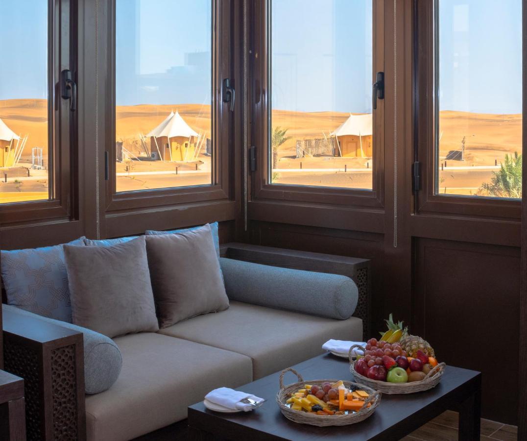 מלון Margham Al Badayer Retreat By Sharjah Collection מראה חיצוני תמונה A view from a suite at the resort