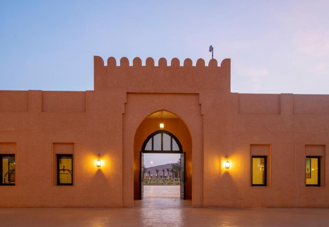 מלון Margham Al Badayer Retreat By Sharjah Collection מראה חיצוני תמונה Entrance to the hotel