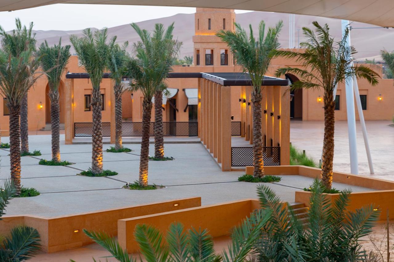 מלון Margham Al Badayer Retreat By Sharjah Collection מראה חיצוני תמונה Al-Qasr Al-Watan, the palace of the Kingdom of Jordan