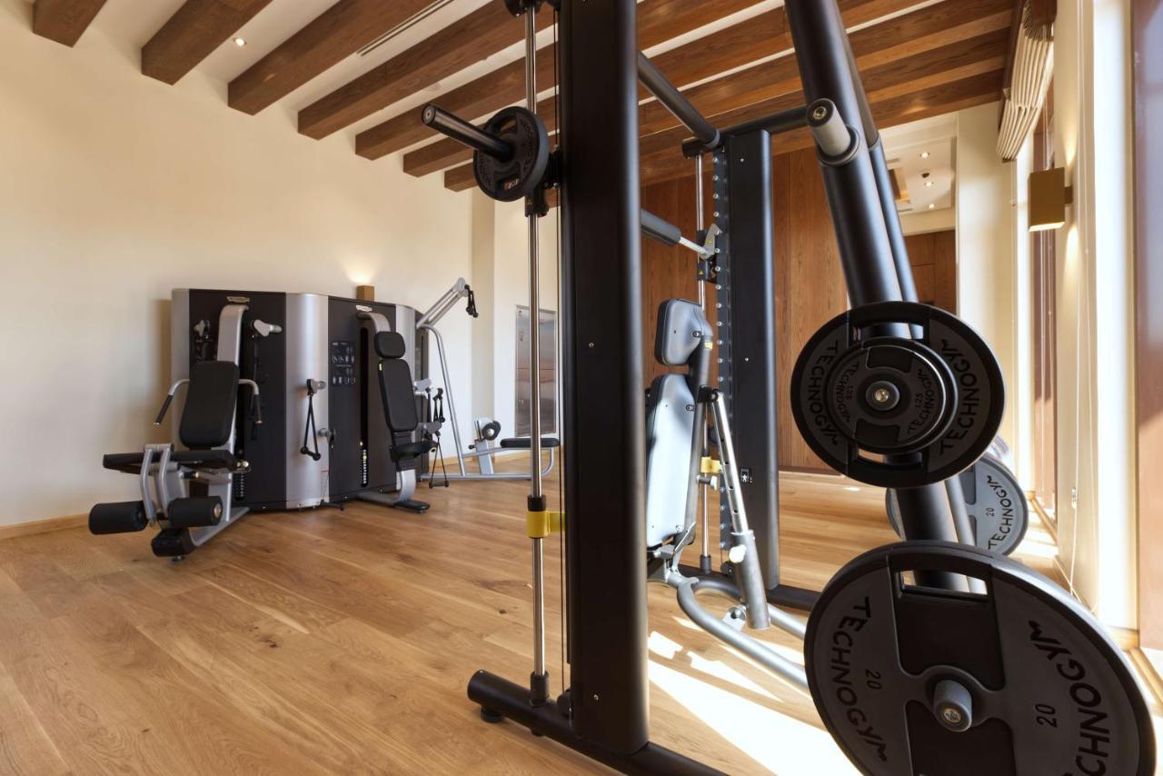 מלון Margham Al Badayer Retreat By Sharjah Collection מראה חיצוני תמונה A gym