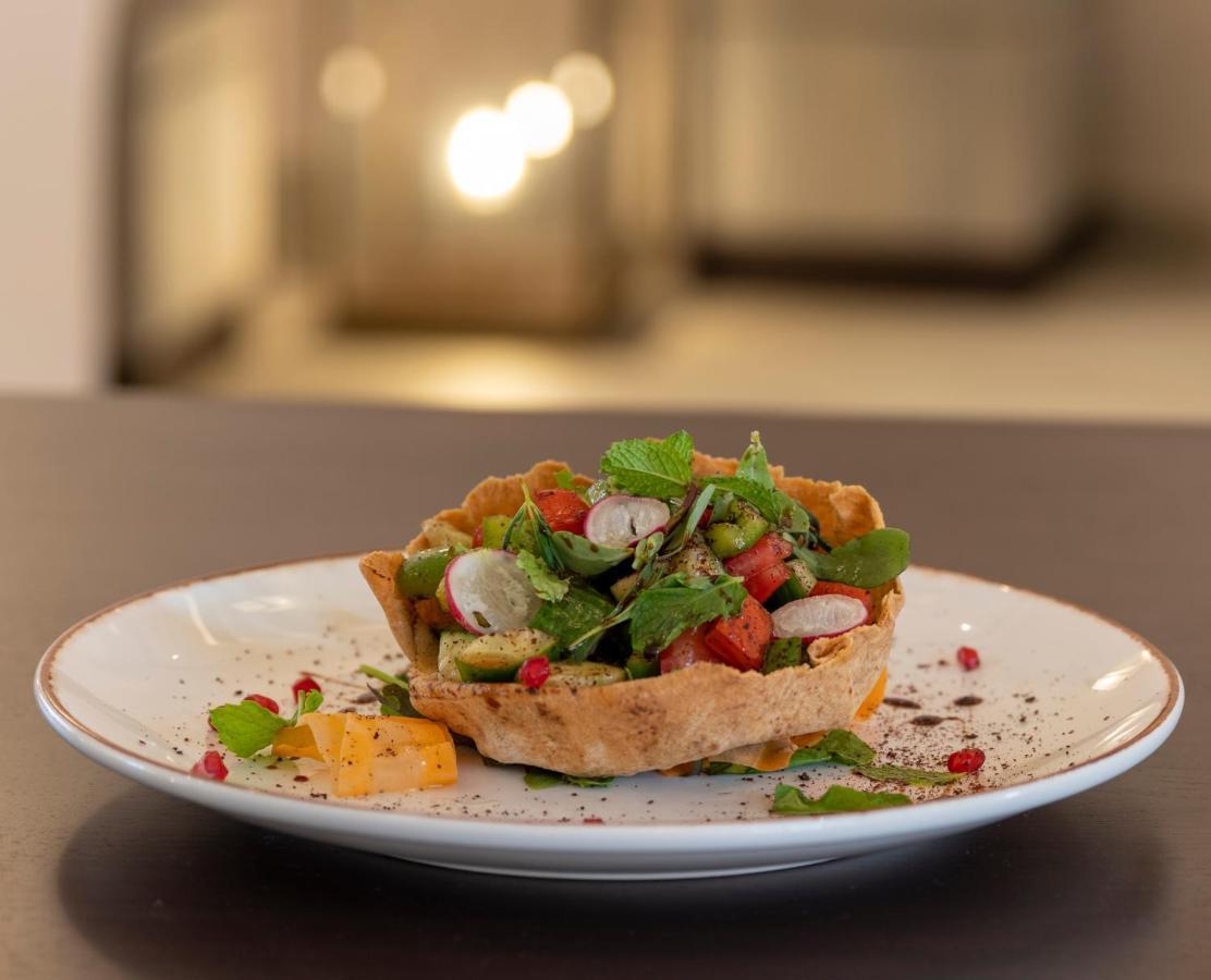 מלון Margham Al Badayer Retreat By Sharjah Collection מראה חיצוני תמונה Israeli salad